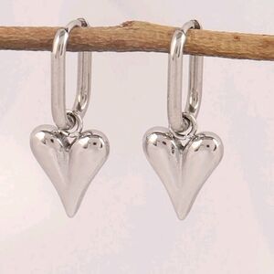 ♥️ Heart Silver hoop earnings
